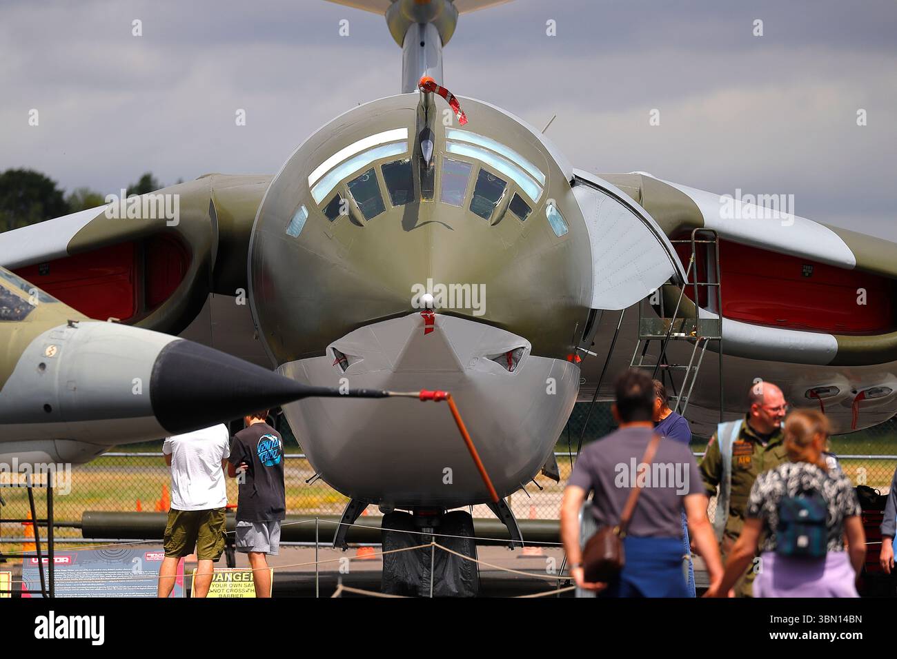 Der Handley Page Victor Bomber XL231 im Yorkshire Air Museum, nachdem er in die Lackierung des Kalten Krieges überarbeitet wurde Stockfoto