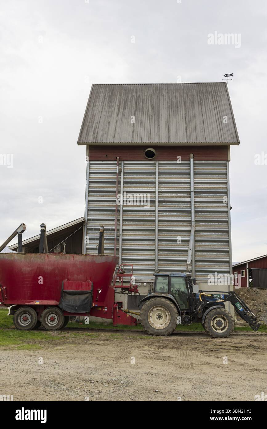 Moderner Farmfarm im Norden Sevonias in Finnland Stockfoto