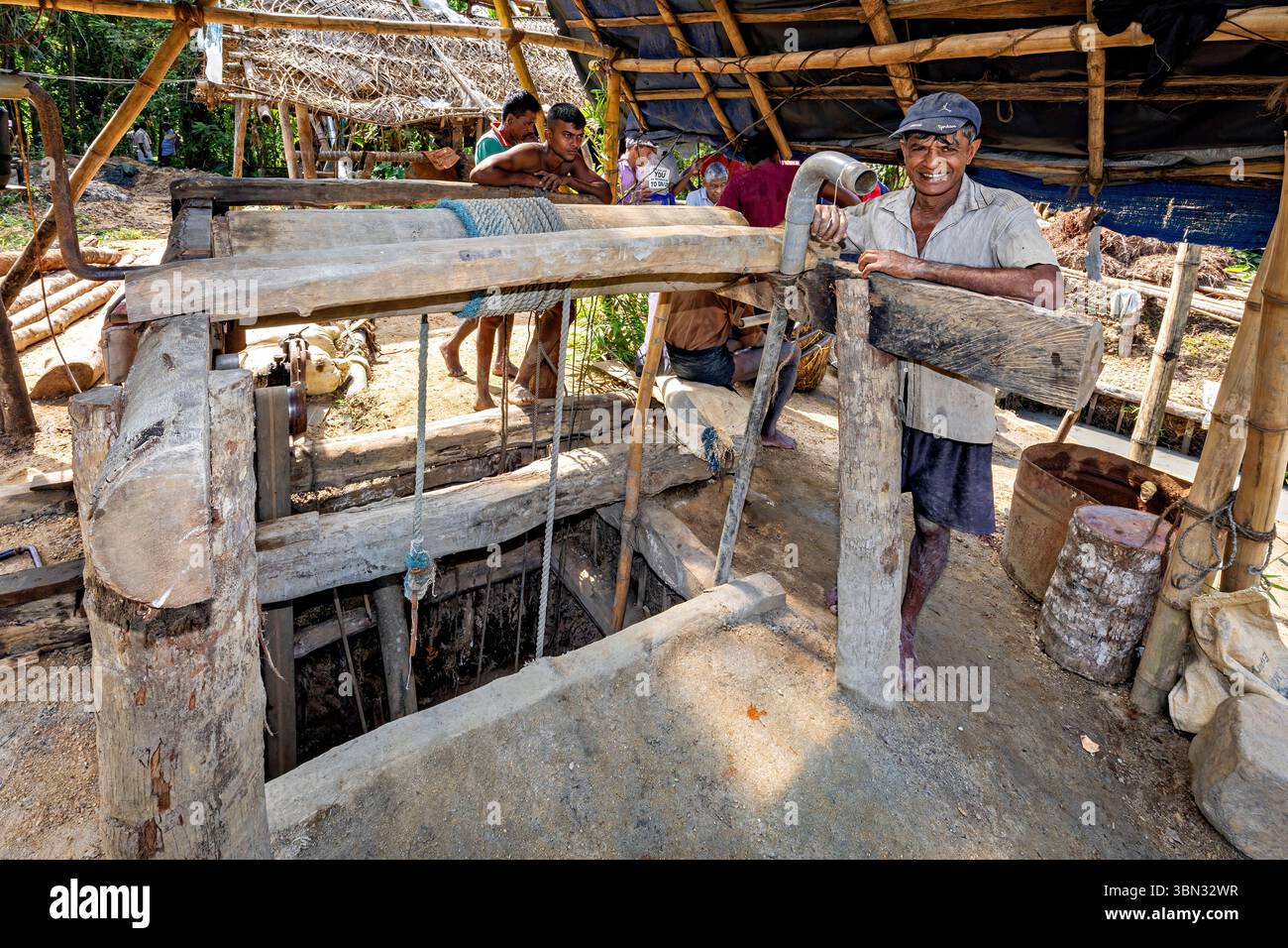 Die Edelsteinarbeiter und Bergleute in Ratnapura in Sri Lanka, 18. Dezember 2017 Stockfoto