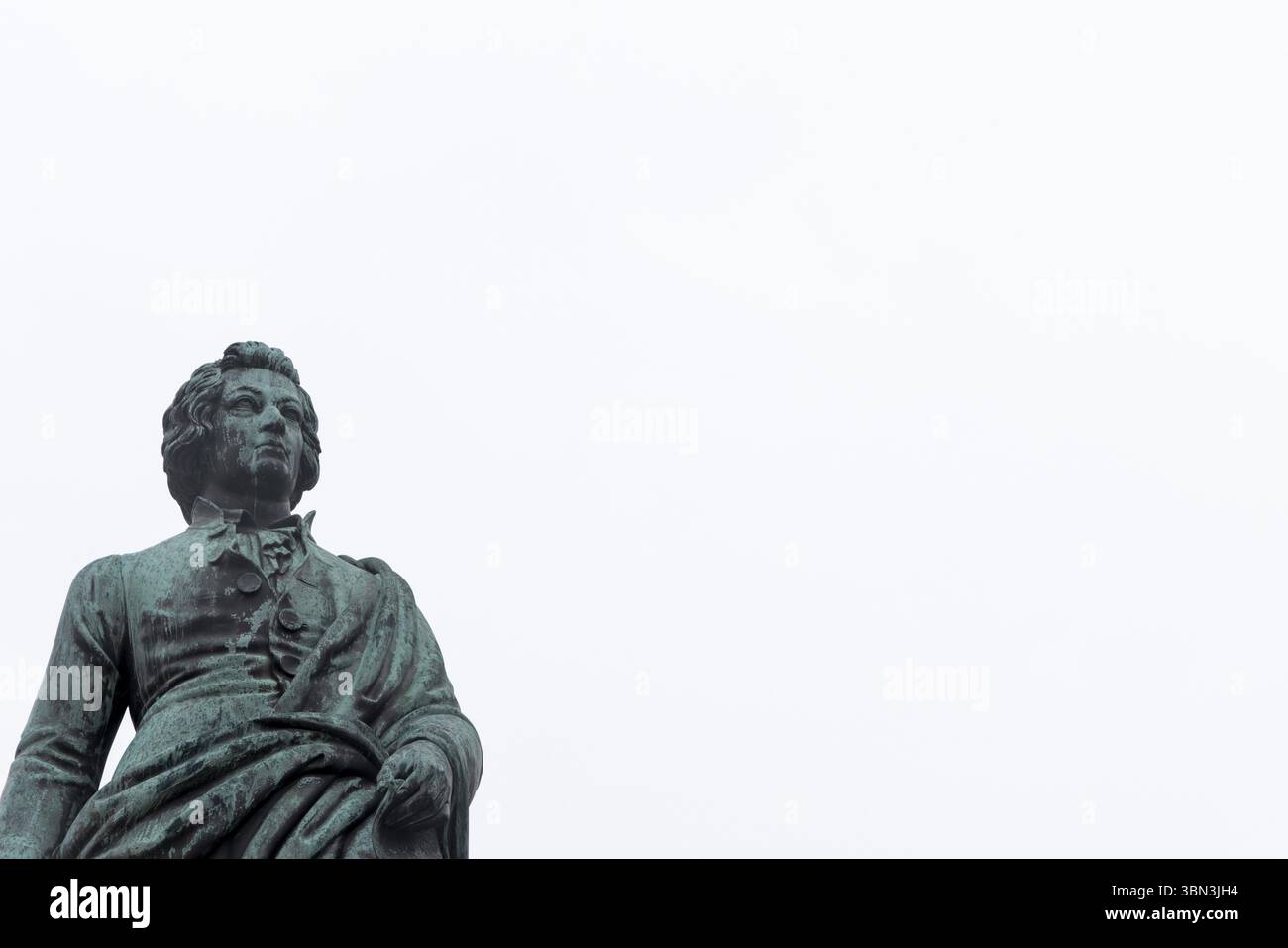 Salzburg, Österreich- - 25. August 2024: Mozartstatue am Mozartplatz in Salzburg in Österreich Stockfoto