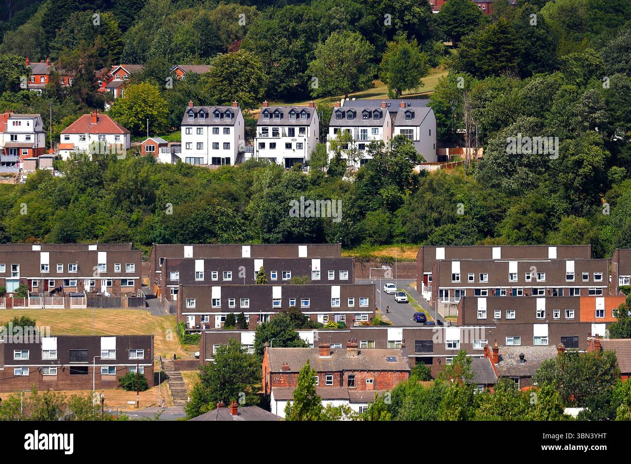 Häuser rund um Fawcett Gardens & Fawcett Lane in Wortley, Leeds, West Yorkshire, Großbritannien Stockfoto