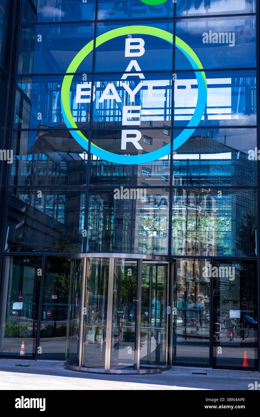 Frankreich, Ile de France, Hauts-de-seine, La Garenne-Colombes. Hauptsitz von Bayer SAS. Stockfoto
