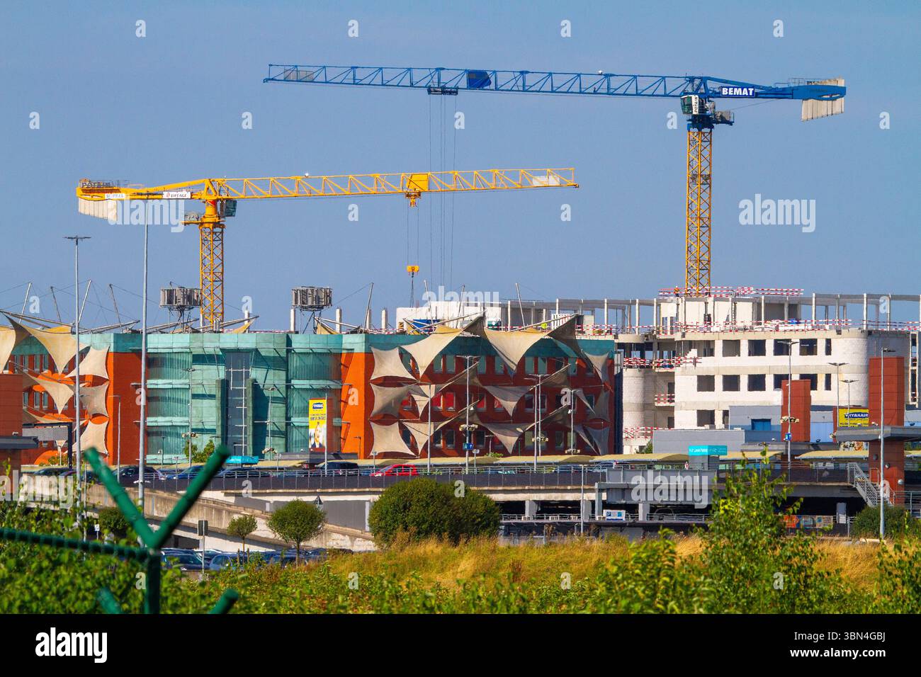 Belgien, Charleroi, Flughafen Brüssel-Charleroi. Erweiterung funktioniert Stockfoto