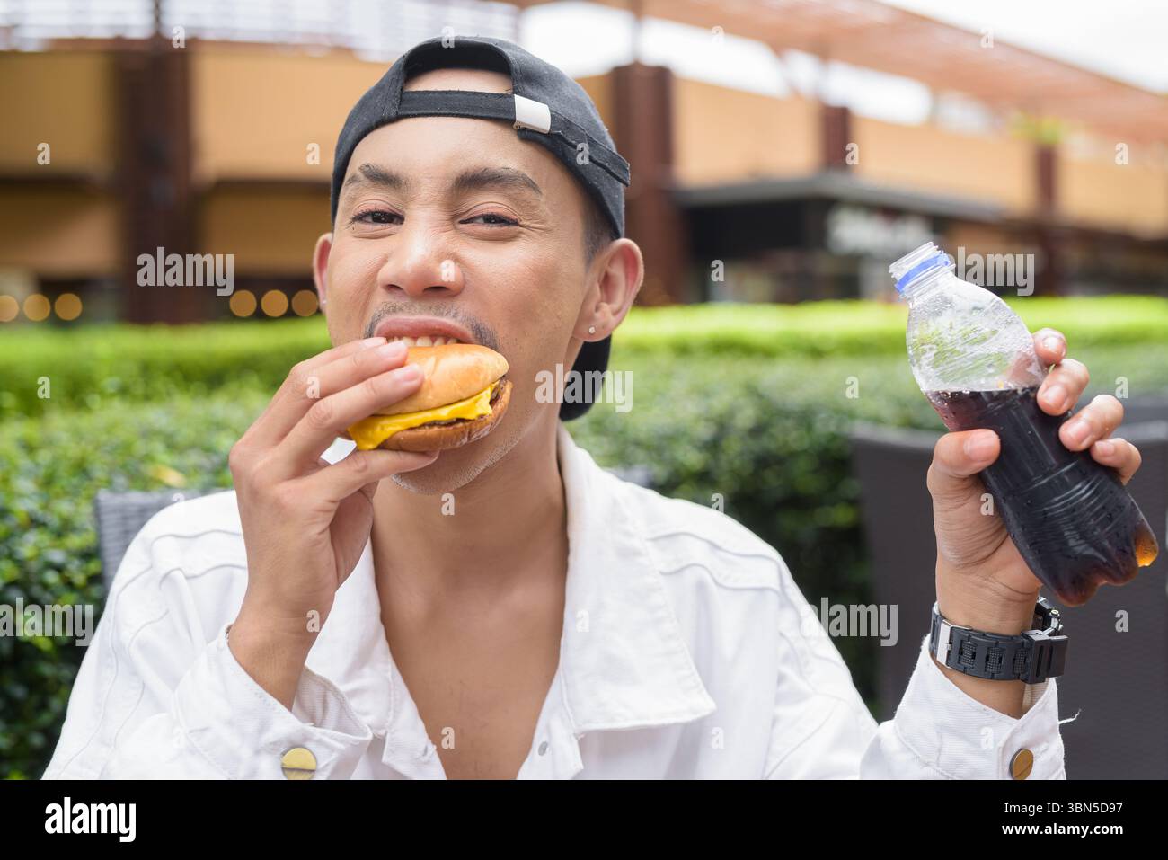 Schwuler asiatischer mann -Fotos und -Bildmaterial in hoher Auflösung ...