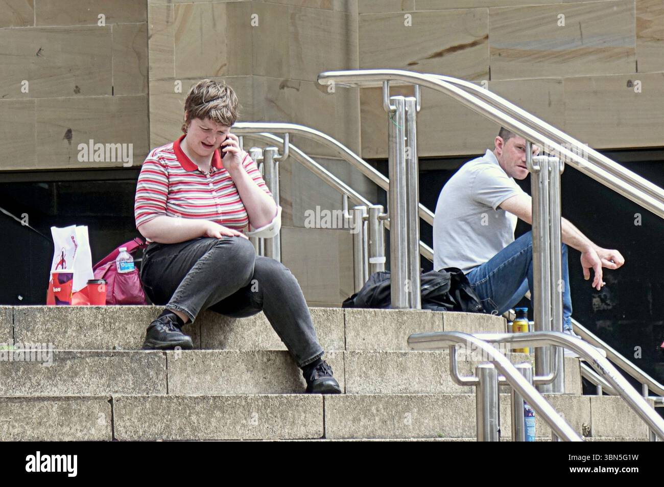 Glasgow, Schottland, Großbritannien. 30. Juni 2025. Wetter in Großbritannien: Heiß, wenn die Temperaturen steigen, traditionelle buchanan Street, die stilvolle Meile und Einkaufshauptstadt schottlands im Zentrum der Stadt. Credit Gerard Ferry/Alamy Live News Stockfoto