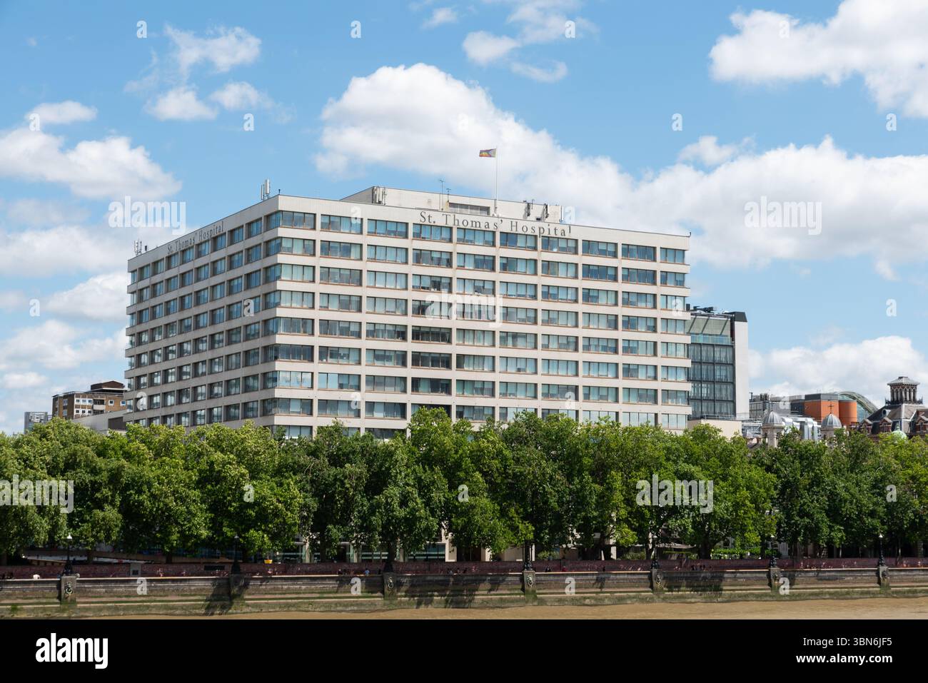 St Thomas' Hospital, Westminster Bridge Road, London, Großbritannien. NHS-Lehrkrankenhaus in Zentral-London. Guy's und St. Thomas' NHS Foundation Trust Stockfoto