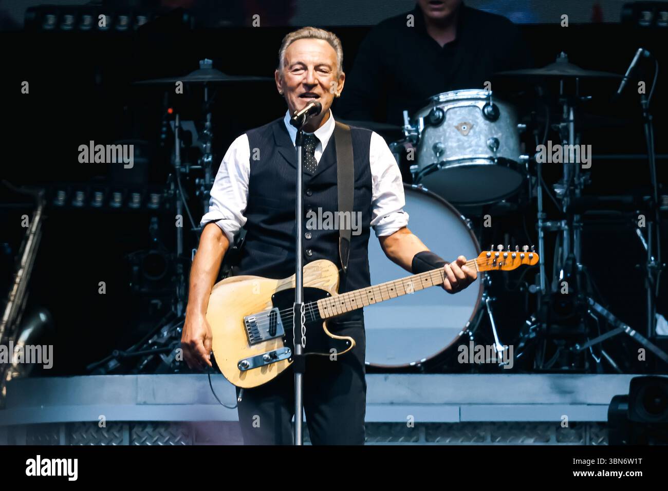 Mailand, Italien. 30. Juni 2025. Mailand, Bruce Springsteen tritt während der World Tour 2025 im San Siro Stadion auf. Auf dem Foto: Bruce Springsteen (Singer-Songwriter) Credit: Independent Photo Agency/Alamy Live News Stockfoto