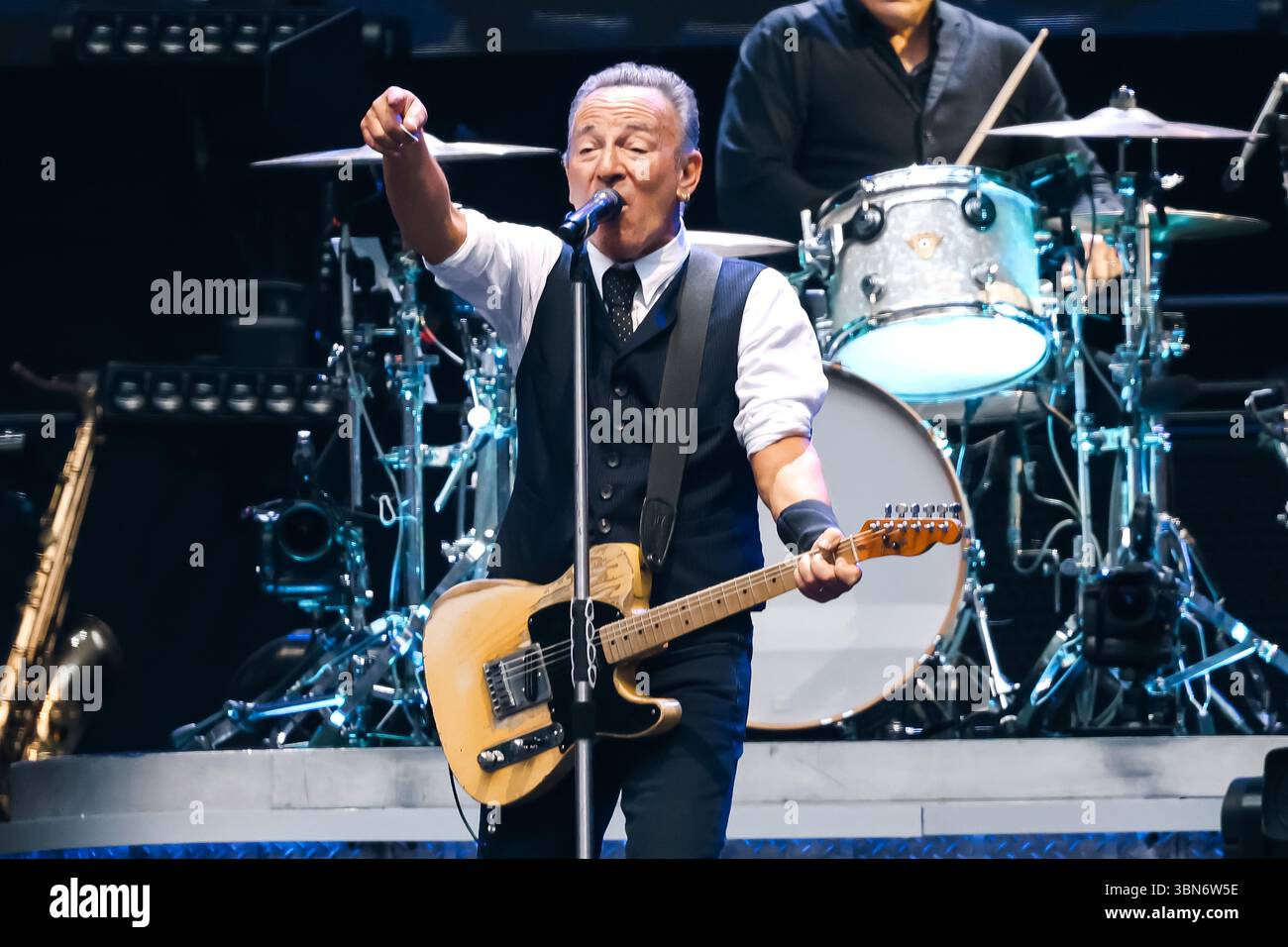 Mailand, Italien. 30. Juni 2025. Mailand, Bruce Springsteen tritt während der World Tour 2025 im San Siro Stadion auf. Auf dem Foto: Bruce Springsteen (Singer-Songwriter) Credit: Independent Photo Agency/Alamy Live News Stockfoto