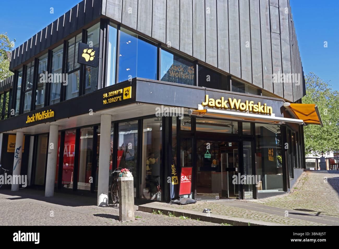 Jack Wolfskin, Outdoor-Bekleidungsgeschäft, Kiel Stockfoto