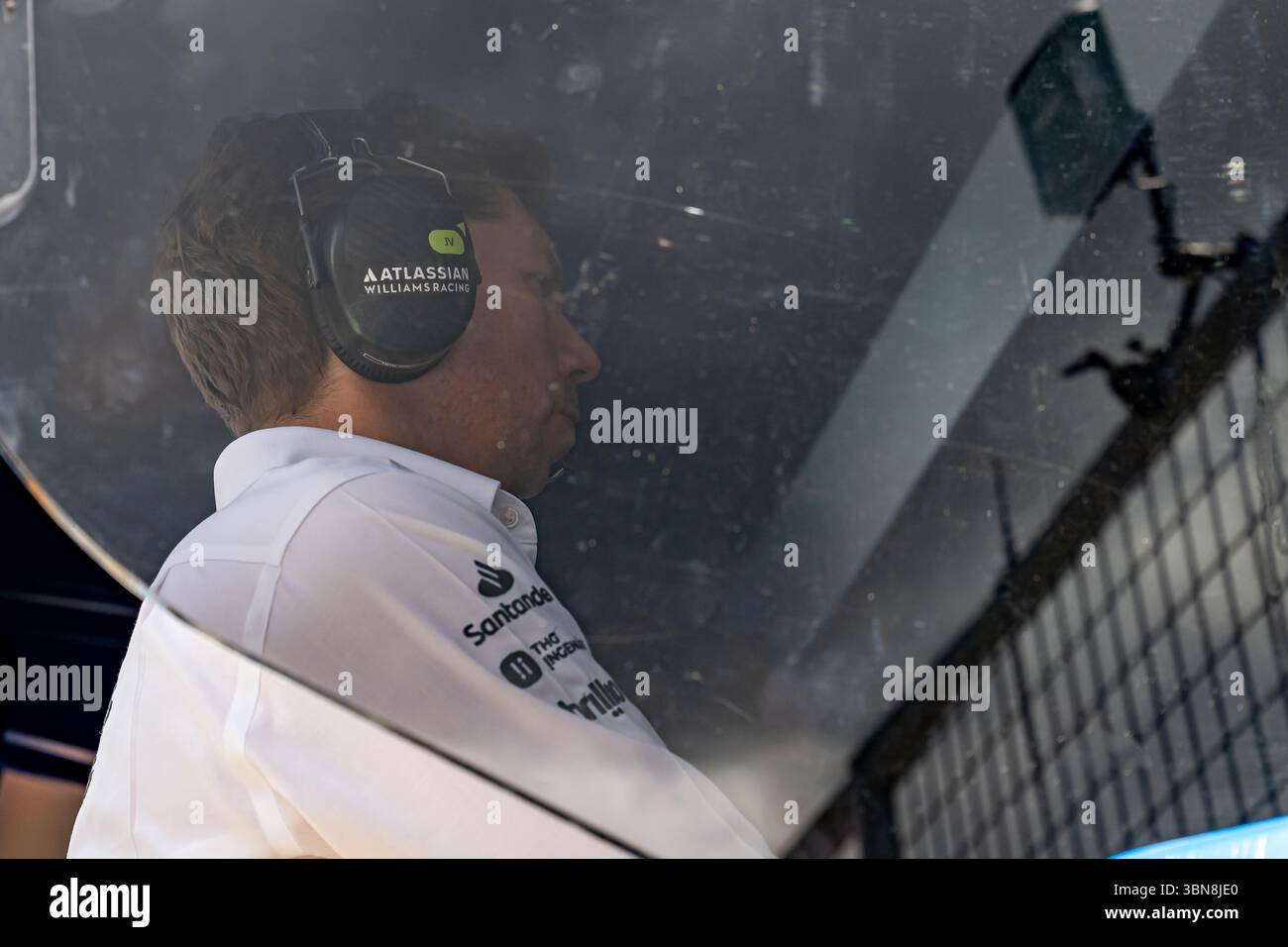 RED BULL RING, ÖSTERREICH - 27. JUNI: James Vowles, Williams Racing FW47 aus Großbritannien während des Großen Preises von Österreich am Red Bull Ring am Freitag, 27. Juni 2025 in Spielberg, Österreich (Foto: Michael Potts/BSR Agency) Stockfoto