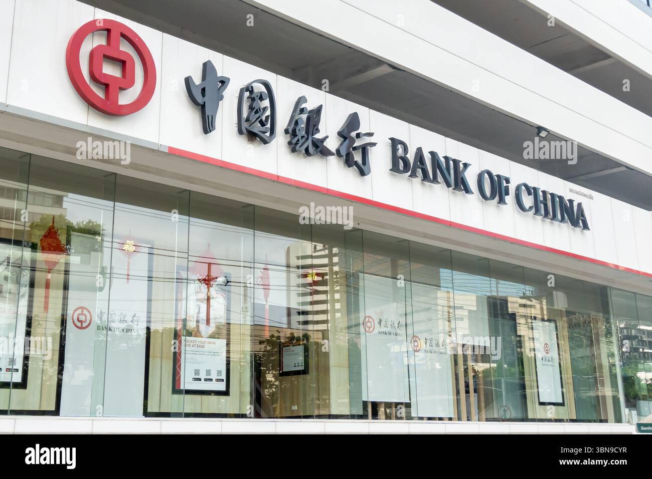 Bank of China zweisprachiges chinesisch-englisches Zeichen, Bangkok, Thailand Stockfoto
