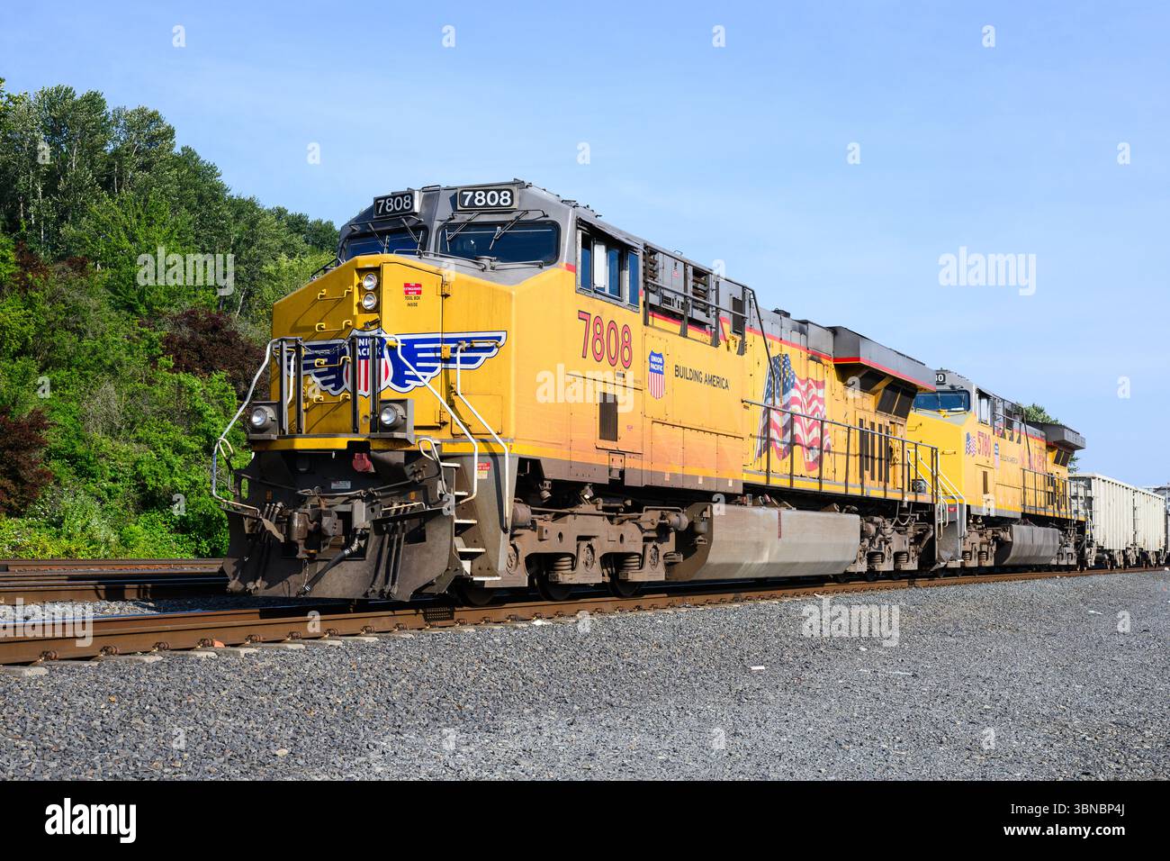 Seattle - 23. Juni 2025; Union Pacfic Güterzug in Nahaufnahme mit Markenlogo Stockfoto