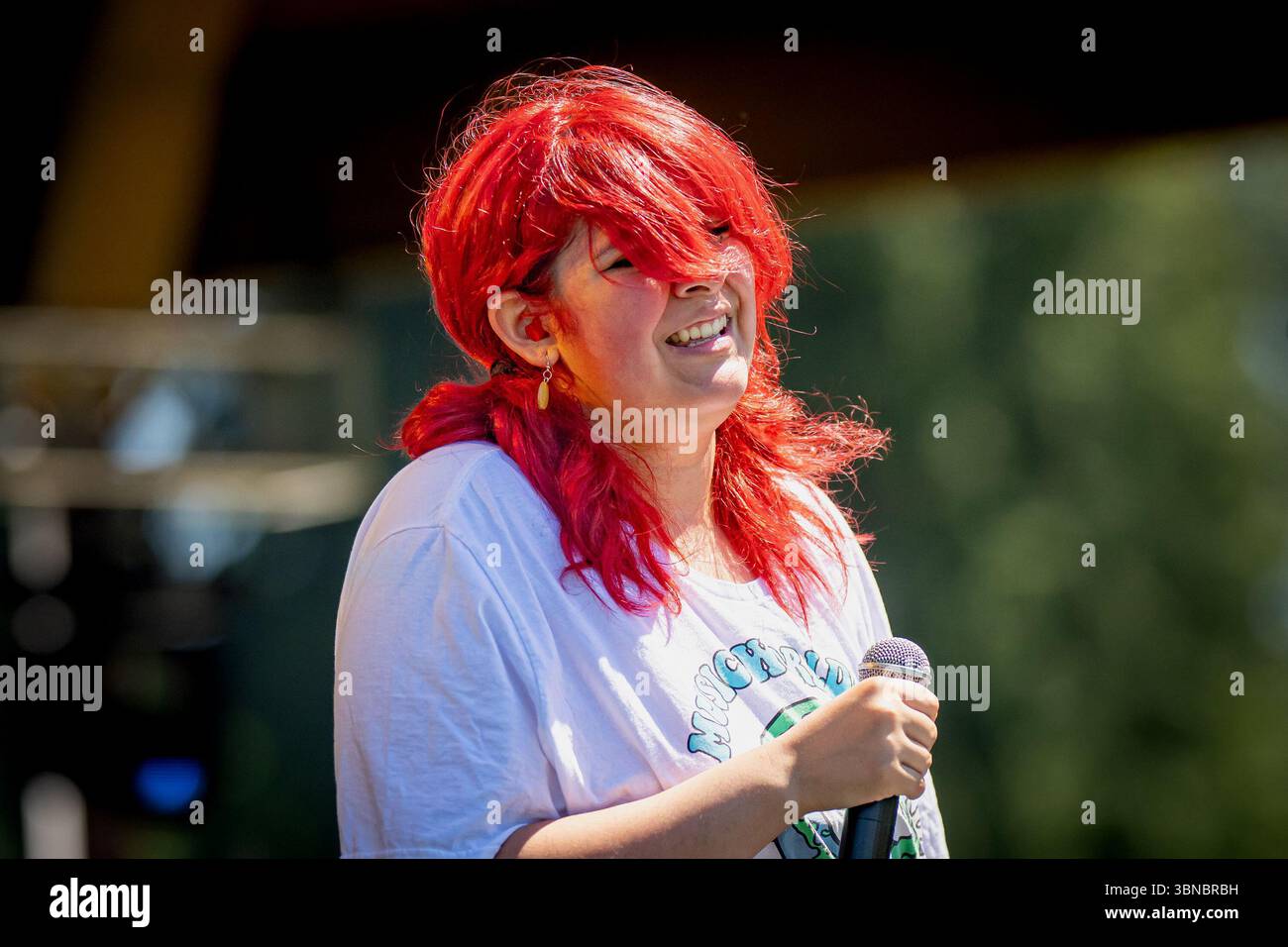 K, Sänger mit den Coyotes, Teen Rock and Roll, Golden Spike Days, Port Moody. British Columbia, Kanada Stockfoto