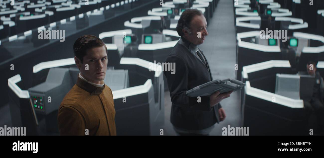 Andor (2022)Syril Karn (Kyle Soller) Flob (Alex Blake) *Filmstill - nur redaktionelle Verwendung* siehe Besondere Anweisungen. CAP/TFS-Image, das von Capital bereitgestellt wird Stockfoto