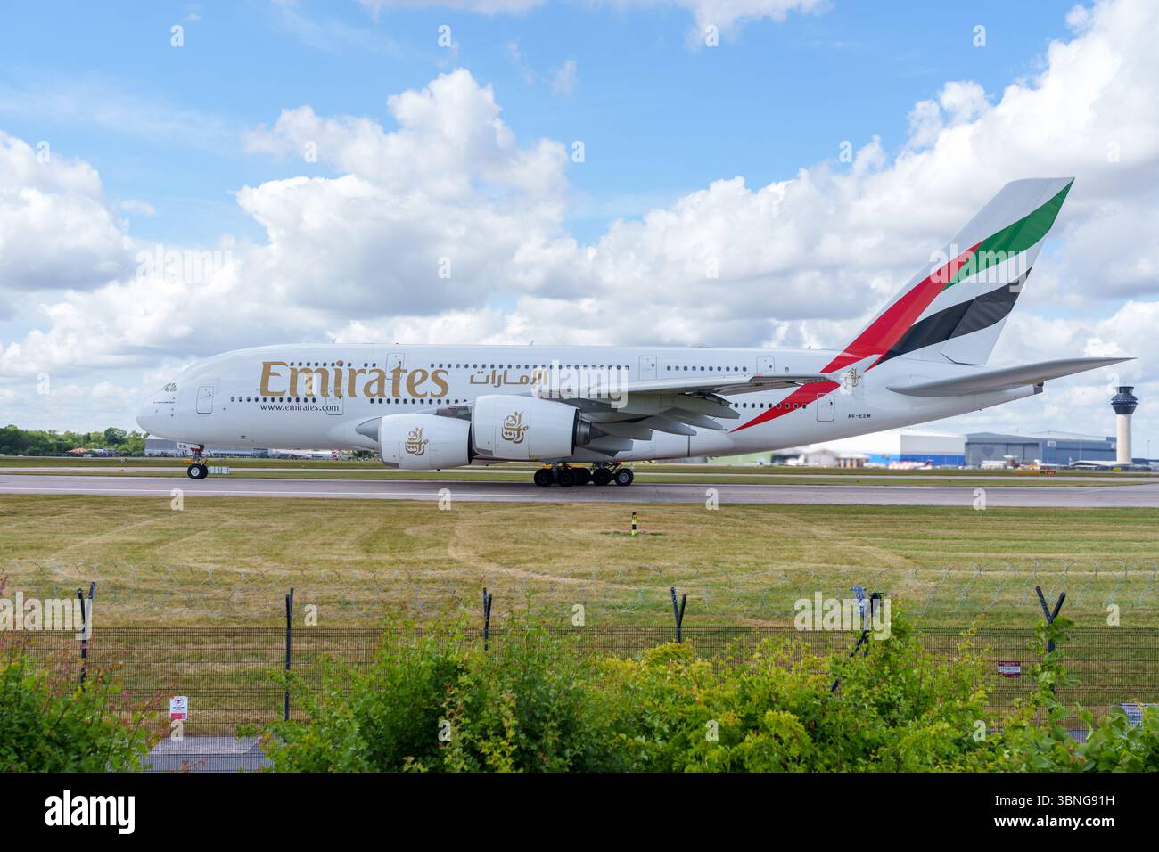 Emirates A380 am Flughafen Manchester International Stockfoto