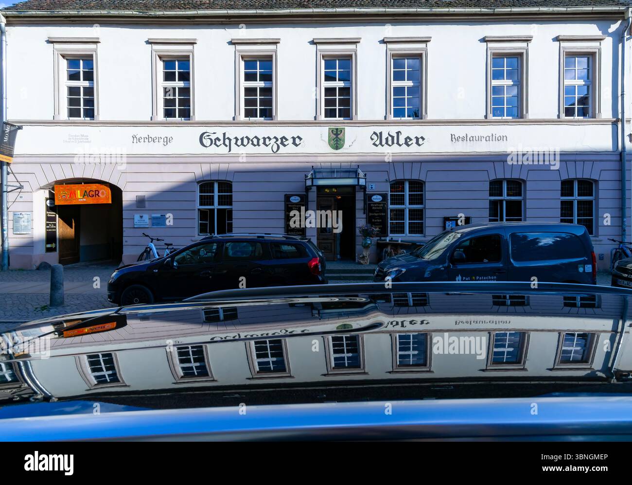 Historisches „Schwarzer Adler“ Inn und Restaurant in Bernau bei Berlin, Deutschland. Stockfoto