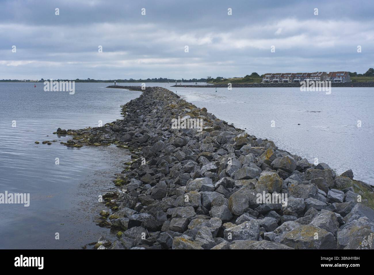 Blick auf das Grevelingenmeer, den größten Binnensalzwassersee in Westeuropa, die Provinzen Zeeland und Südholland, Niederlande Stockfoto