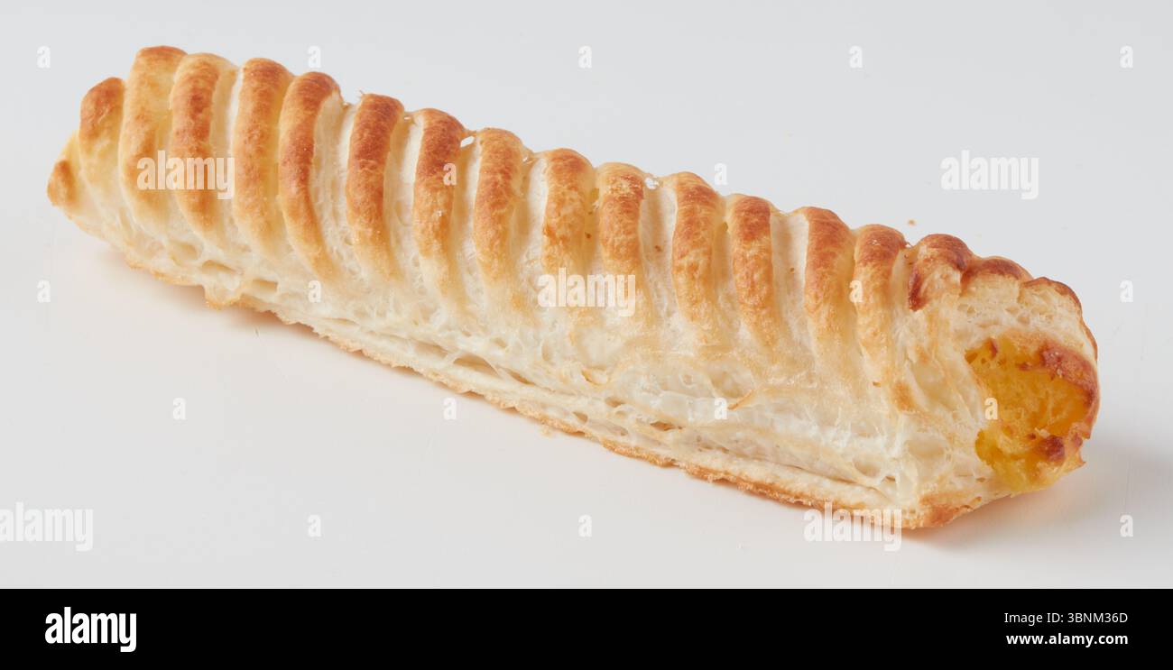 Wurstbrötchen ist ein herzhaftes Gericht, das sehr beliebt ist Stockfoto
