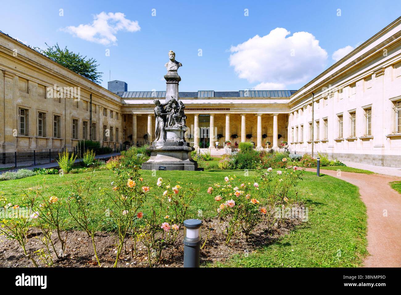 Bibliothèque Louis Aragon in Amiens im Departement Somme in der französischen Region Hauts-de-France Stockfoto