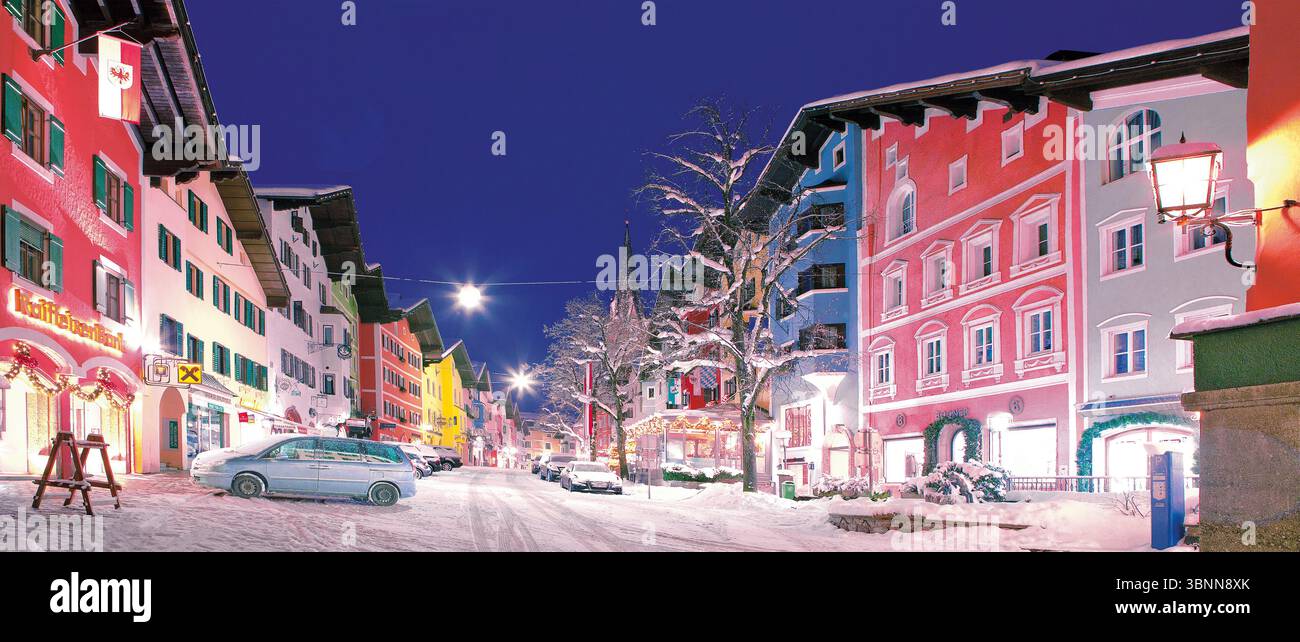 Kitzbühel, Winterabend in der Innenstadt, Tirol Stockfoto