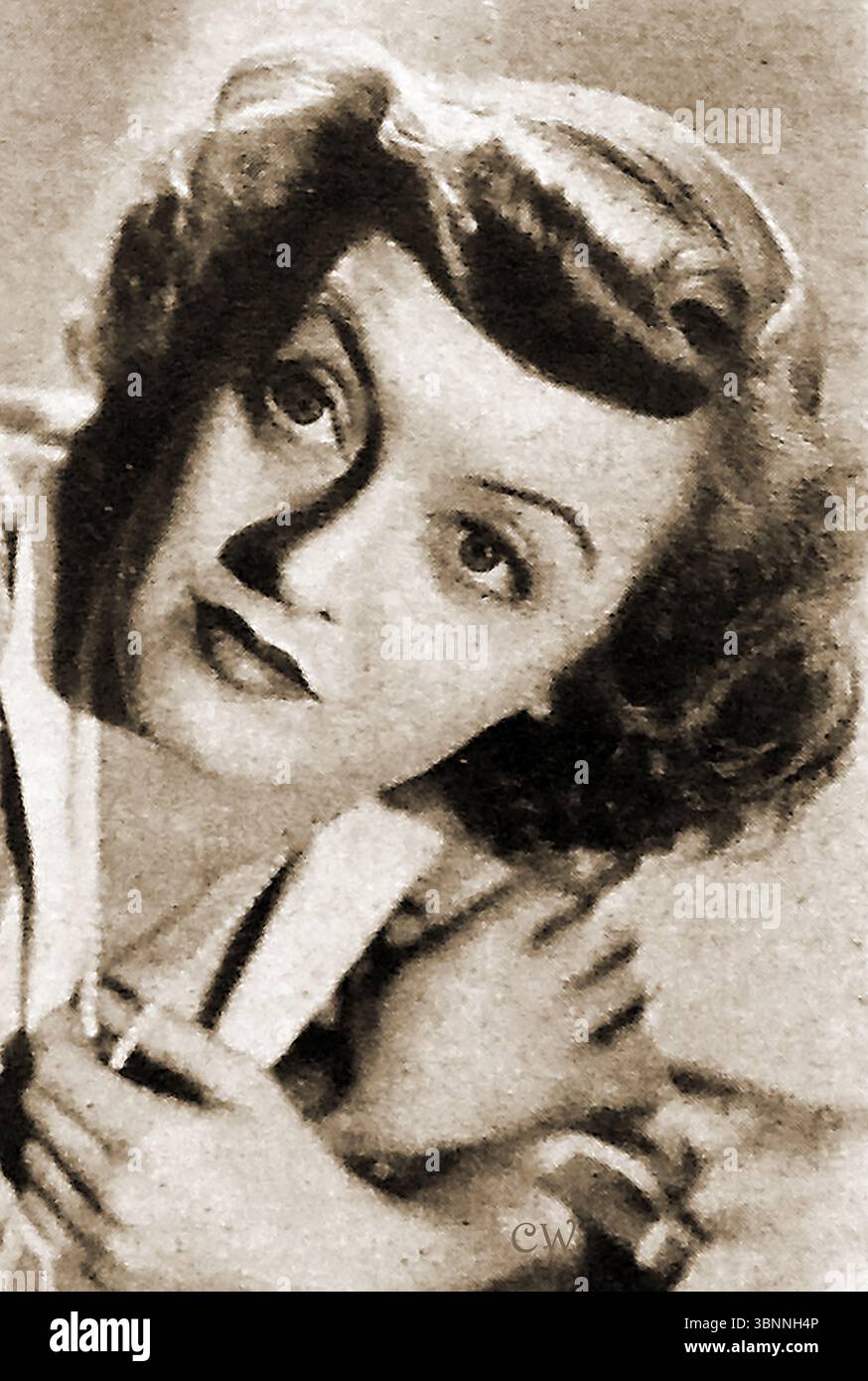 FILM - FILME - KINO - GESCHICHTE - ein altes Porträt von Bette Davis (Ruth Elizabeth 'Bette' Davis ( 1908 – 1989|), die in vielen frühen Talkies spielte und auf der Bühne und im Fernsehen die Hauptrolle spielte Stockfoto