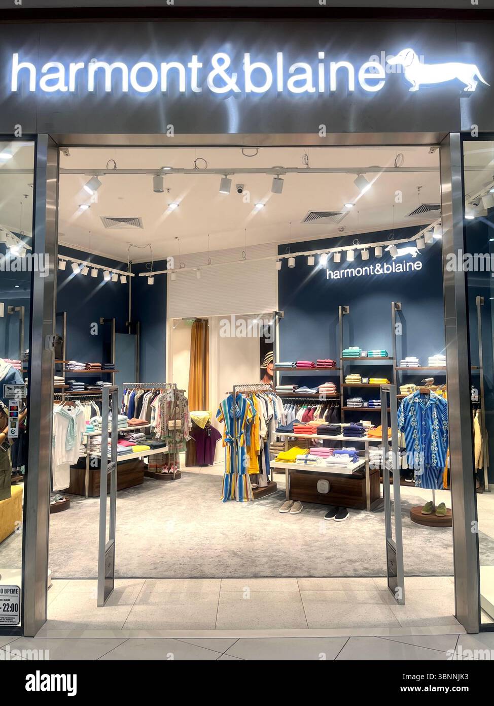 Harmont & Blaine italienische Modemarke für Oberlegermode im Einkaufszentrum in Sofia Bulgarien, Osteuropa, Balkan, EU Stockfoto