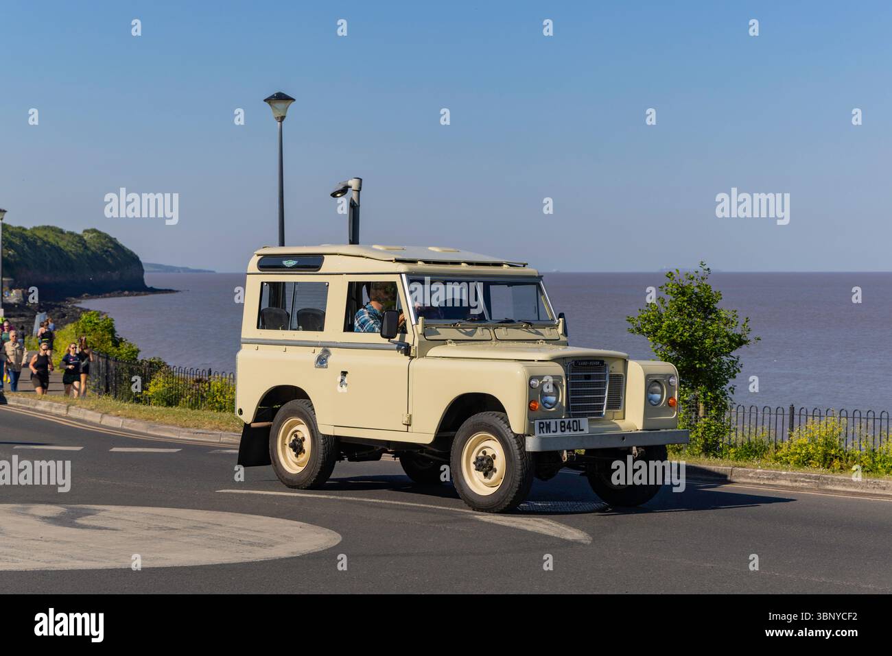 Clevedon Coffee and Cars 1972 Landrover 88 Stockfoto