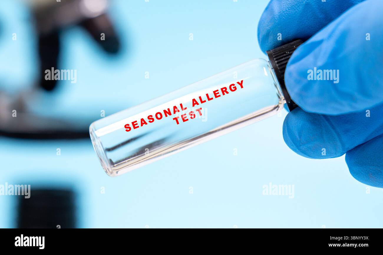 Saisonaler Allergie-Speicheltest. Erkennt Marker, die auf saisonale Allergien hinweisen. Stockfoto