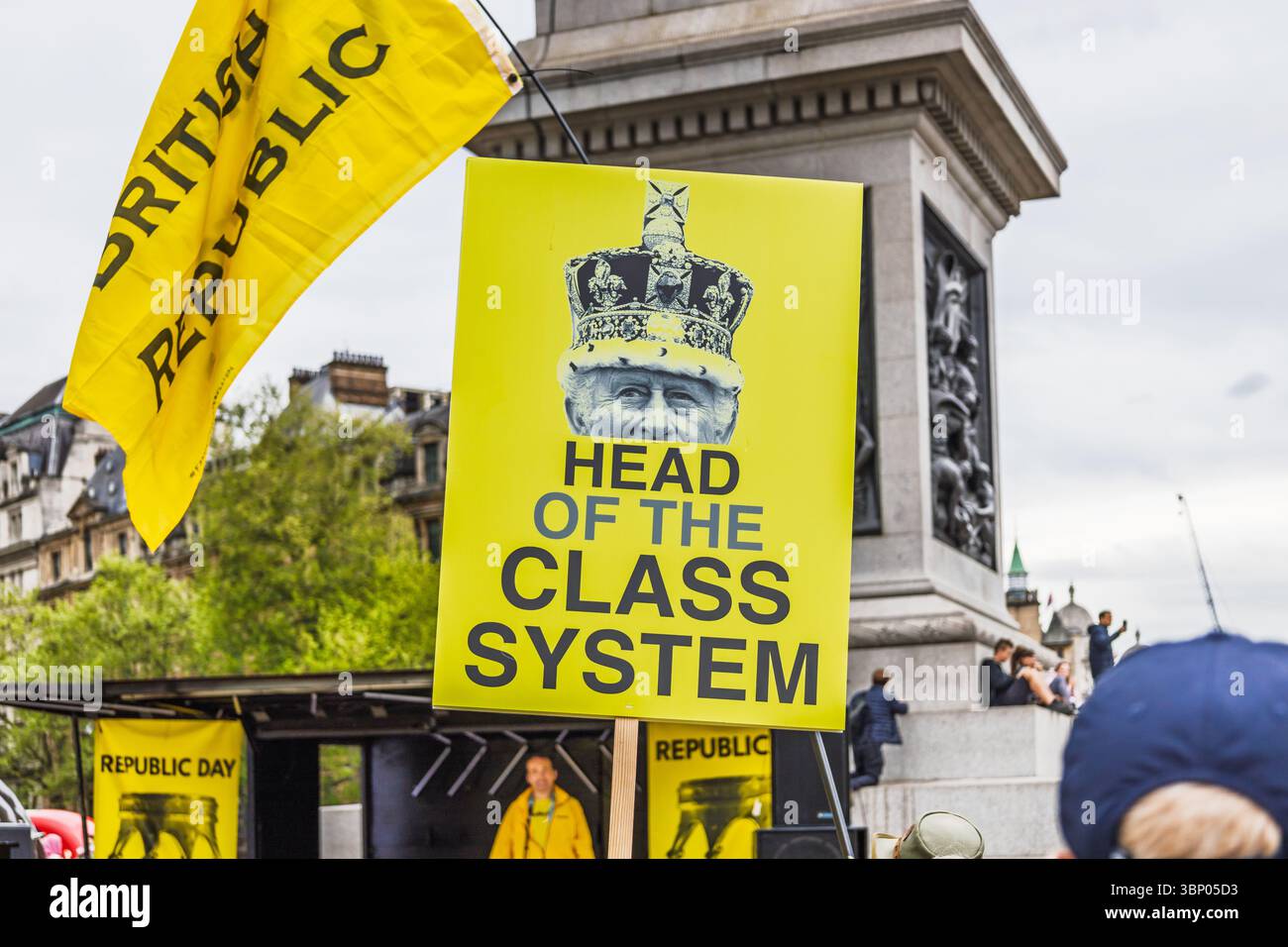 CHEF DES KLASSENSYSTEMS Placard bei London Anti Monarchy Protest. London, UK, 5. Mai 2024 Stockfoto