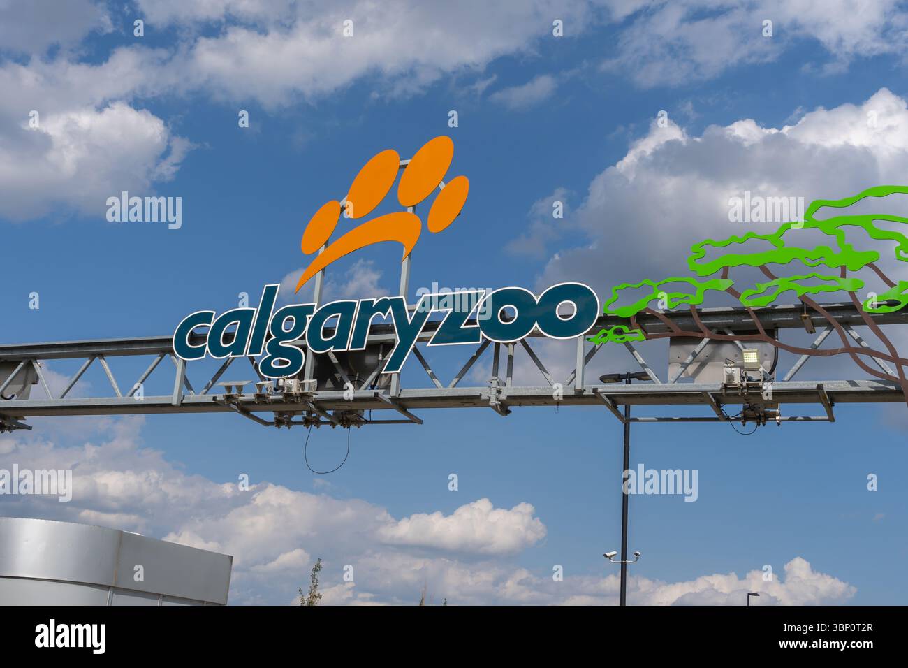 Schild für den Calgary Zoo am Eingang in Calgary, Alberta, Kanada Stockfoto
