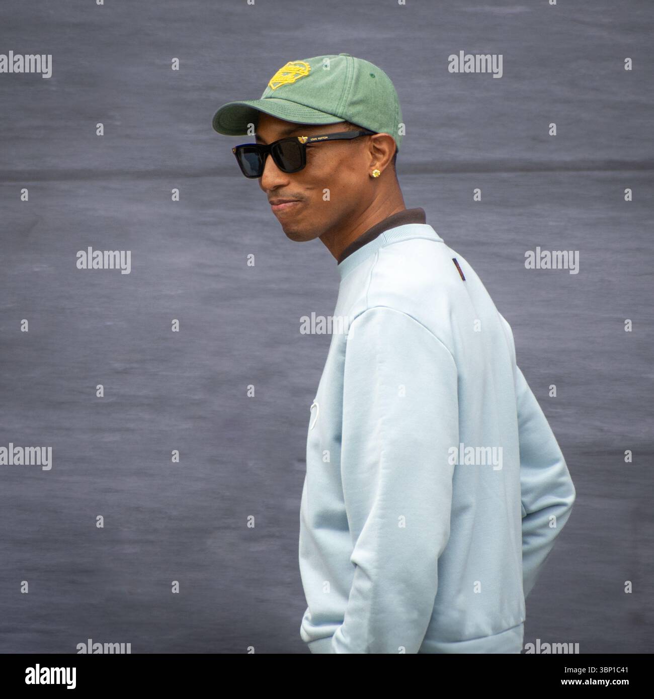 Pharrell Williams kommt zur Dior Herrenmode Spring/Summer 2026 Show im Rahmen der PARISER MODEWOCHE - 27. JUNI 2025 Stockfoto
