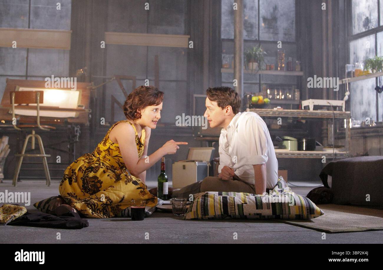 Lyndsey Marshal (Lina), James McAvoy (Ned) in DREI TAGEN REGEN von Richard Greenberg im Apollo Theatre, London W1 10/02/2009 Design: Soutra Gilmour Beleuchtung: Jon Clark Regie: Jamie Lloyd Stockfoto