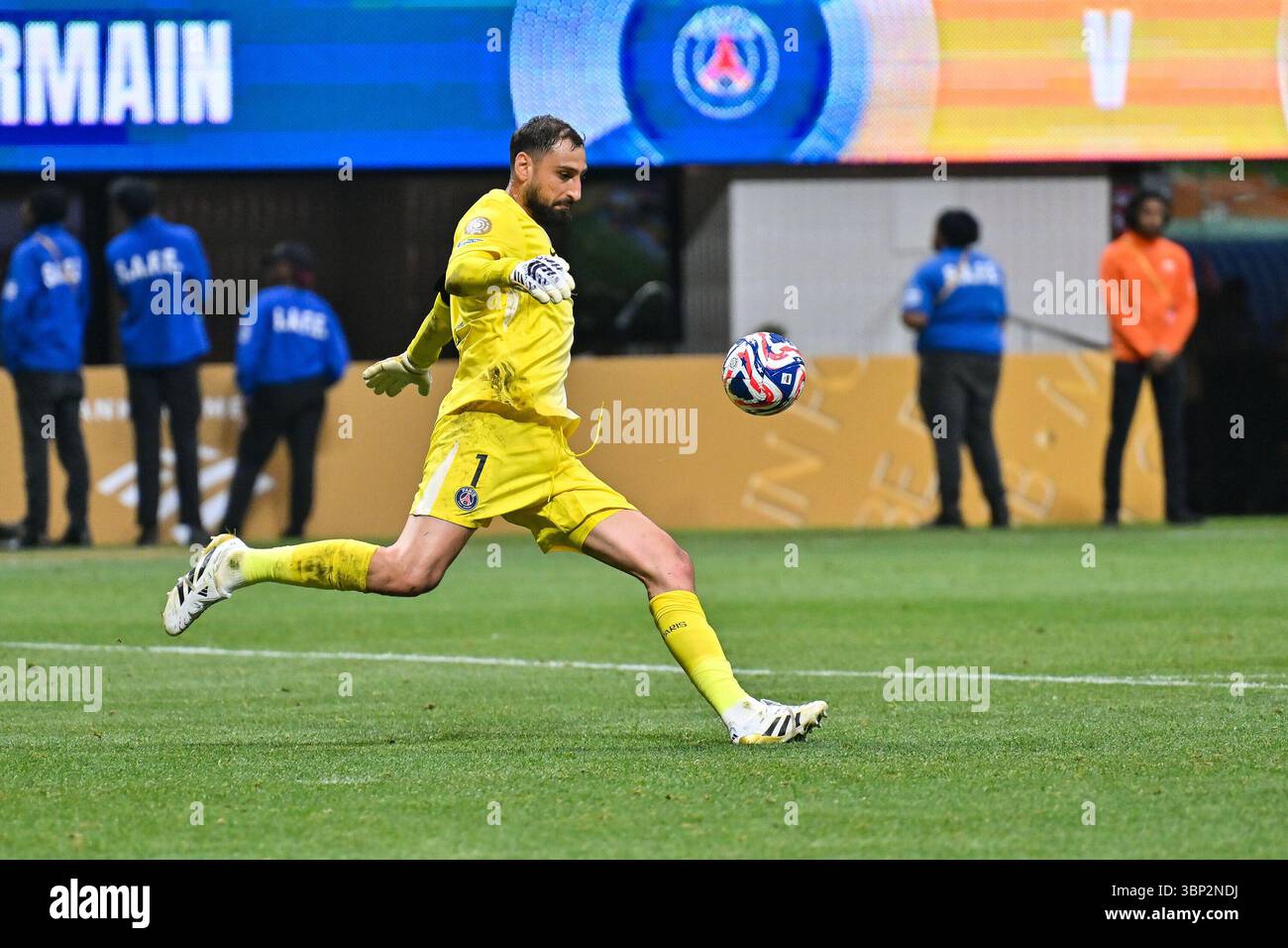 Atlanta, Vereinigte Staaten. Juli 2025. Am Ball Gianluigi DONNARUMMA (Paris SG 1)/Einzelfoto/Freisteller/FIFA Club-Weltmeisterschaft: Paris Saint Germain - FC Bayern München, Mercedes Benz Stadium am 05.07.2025/NICHT ERHÄLTLICH IN USA/dpa/Alamy Live News Stockfoto