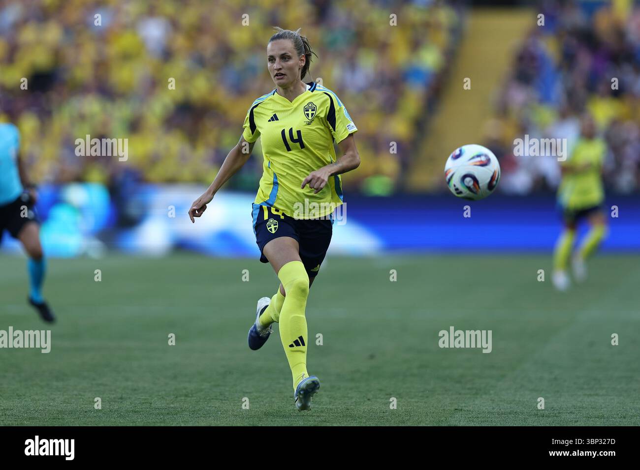 Nathalie Bjorn (Schweden Frauen) während des UEFA-Europameisterschaftsspiels der Frauen 0-1 Schweden Frauen im Stade de Geneve am 4. Juli 2025 in Genf, Schweiz. Stockfoto
