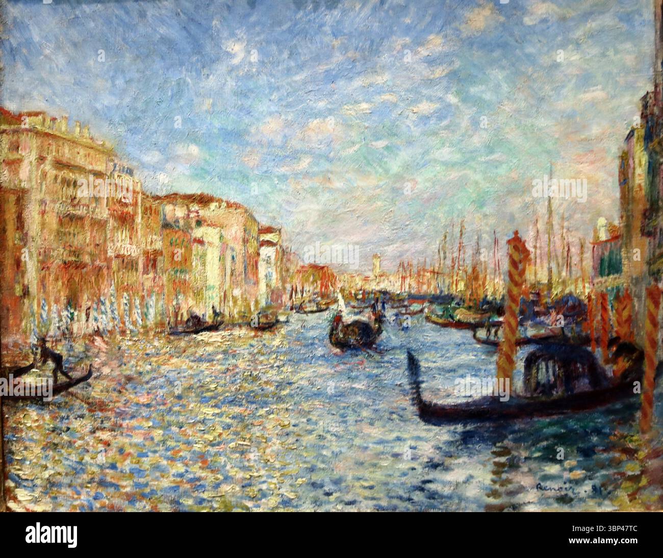 Canal Grande, Venedig, von Pierre-Auguste Renoir (1841?1919). Dieses Werk ist Teil einer Reihe venezianischer Landschaften, die er schuf und seine Auseinandersetzung mit dem einzigartigen Licht und der Architektur der Stadt widerspiegelt. Renoir, der vor allem für seine Figurenmalerei bekannt ist, zeigte eine bemerkenswerte Vielseitigkeit bei der Aufnahme städtischer und natürlicher Landschaften. Dieses Gemälde veranschaulicht seinen impressionistischen Ansatz, Licht, Reflexionen und die lebendige Atmosphäre Venedigs zu repräsentieren, ein beliebtes Motiv vieler Künstler dieser Zeit. 1881. Stockfoto