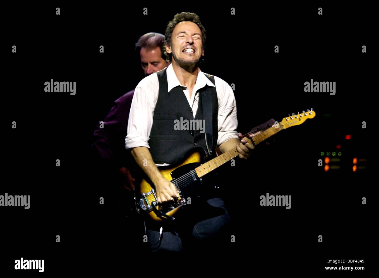 Castelvecchio di Reno, Bologna 18.10.2002: Bruce Springsteen und die E-Street Band während des Live-Konzerts im Palamalagutti Stockfoto