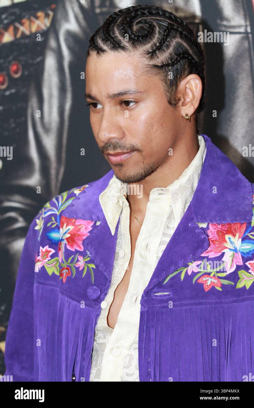 Keiynan Lonsdale spaziert bei der Premiere von Elvis, dem Film im State Theate in Sydney, durch den roten Teppich Stockfoto