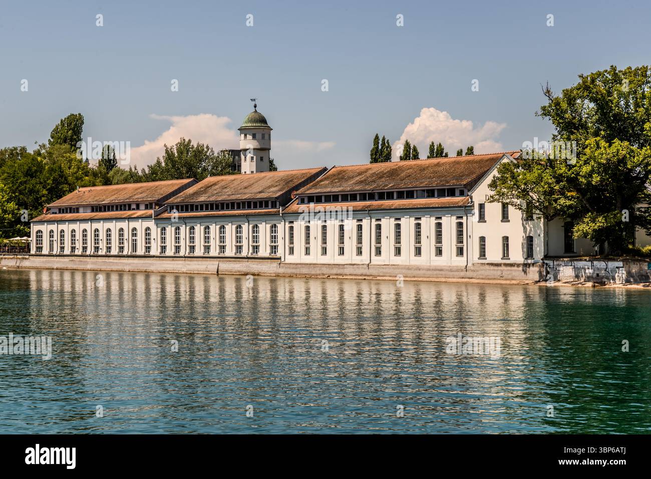 Bleichanlage und Wasserturm der ehemaligen Stromeyer Leinenfabrik in Stromeyersdorf in Konstanz. Stromeyersdorfstraße, Konstanz, Baden-Württemberg, Deutschland Stockfoto