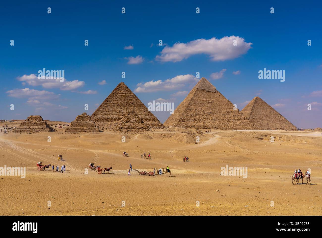 Panoramablick auf die Pyramiden von Gizeh Stockfoto