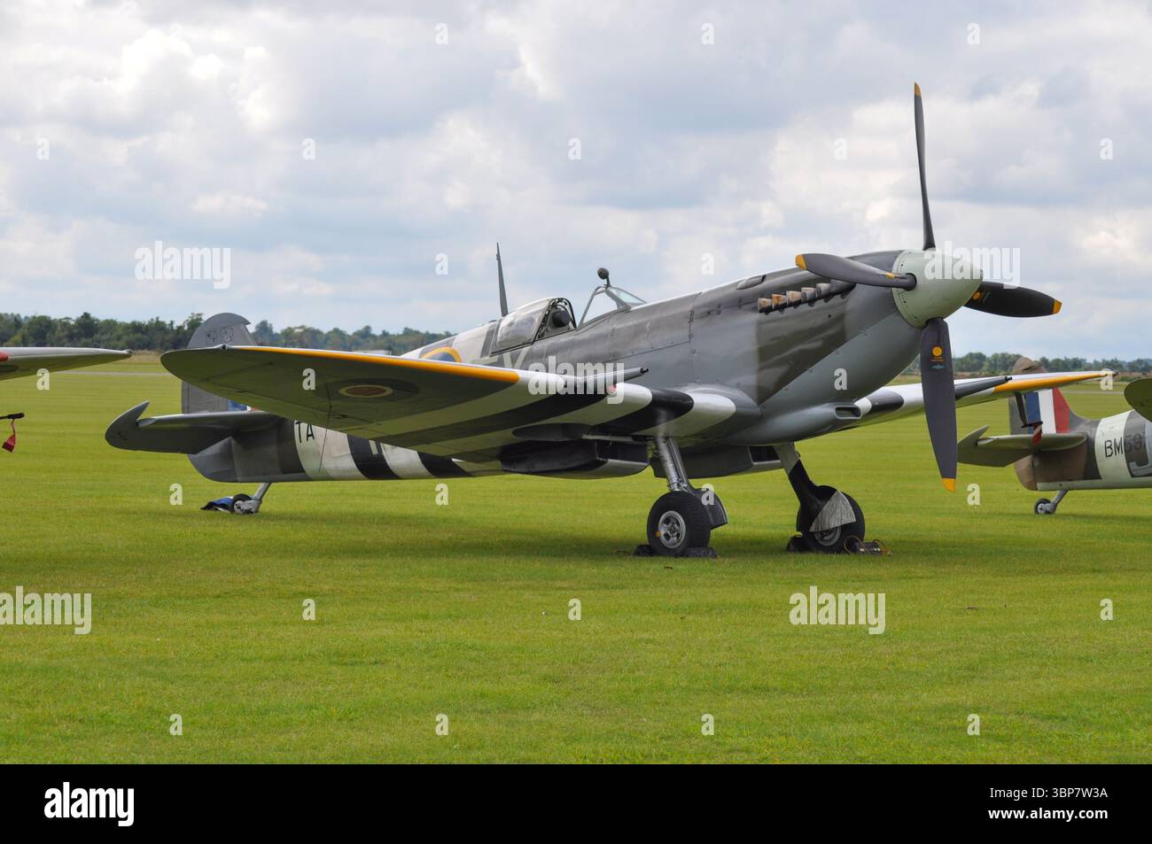 Oldtimer Hawker Hurricane Warbird Flugzeuge auf der Duxford Air Show, England. Flugzeug aus dem Zweiten Weltkrieg. Stockfoto