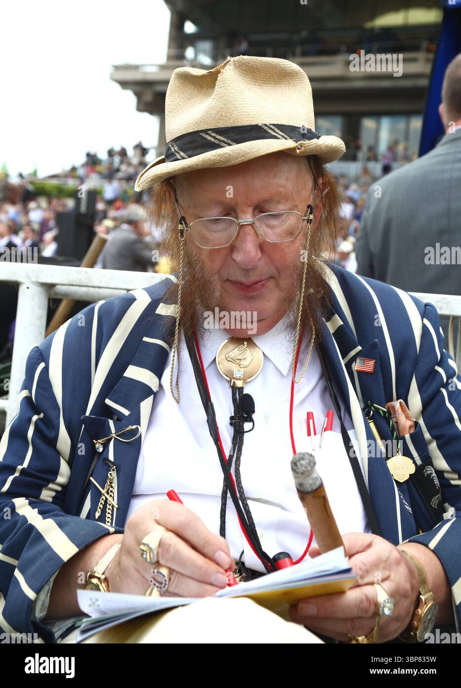 John McCririck im Glorious Goodwood - 28. Juli 2011 Stockfoto
