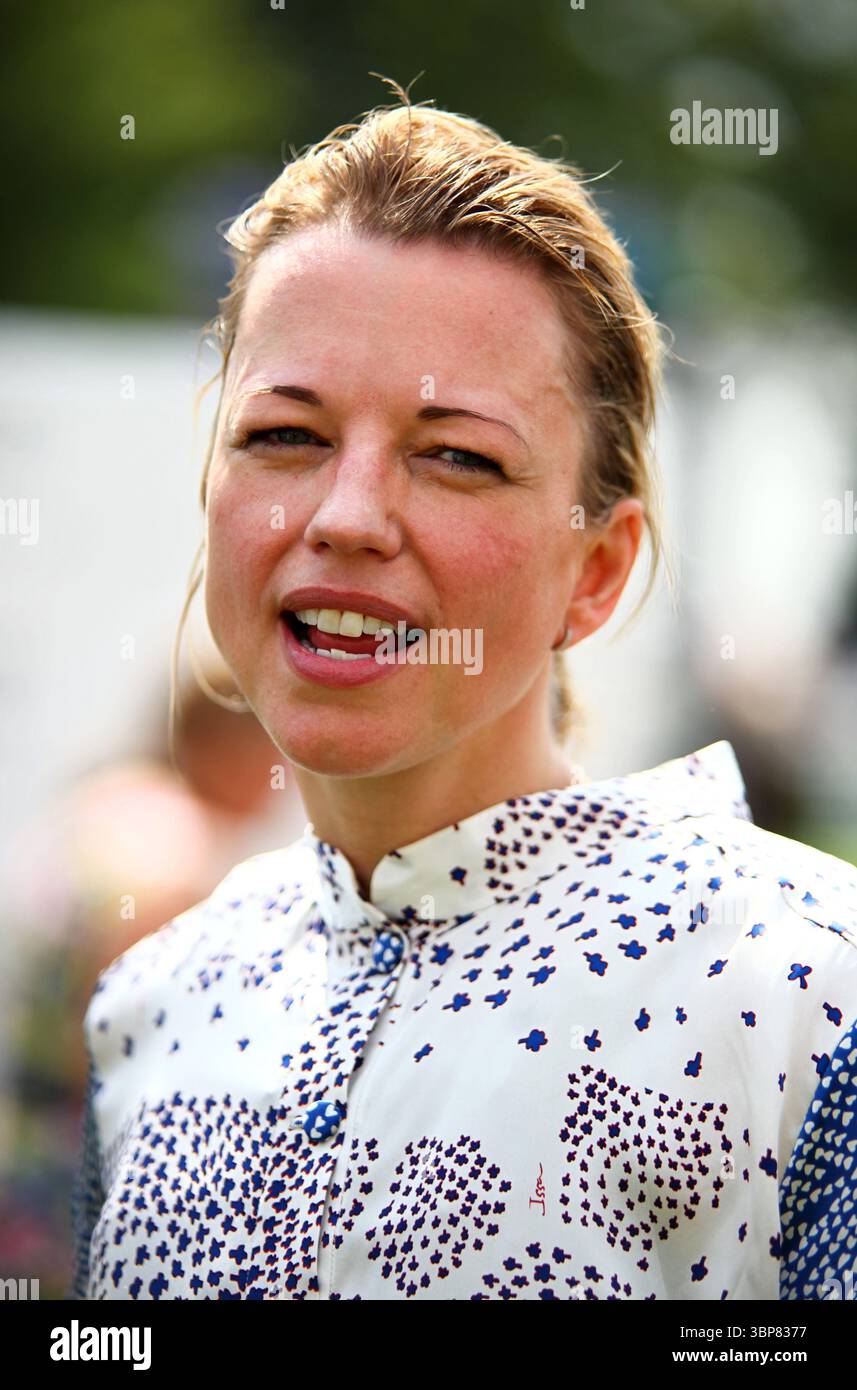 Sara Cox im Glorious Goodwood - 28. Juli 2011 Stockfoto