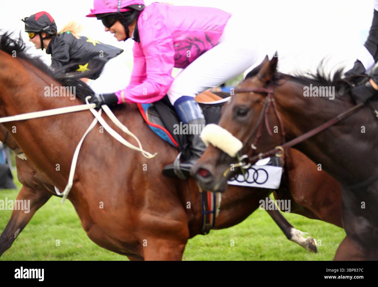 Emma Spencer im Glorious Goodwood - 28. Juli 2011 Stockfoto