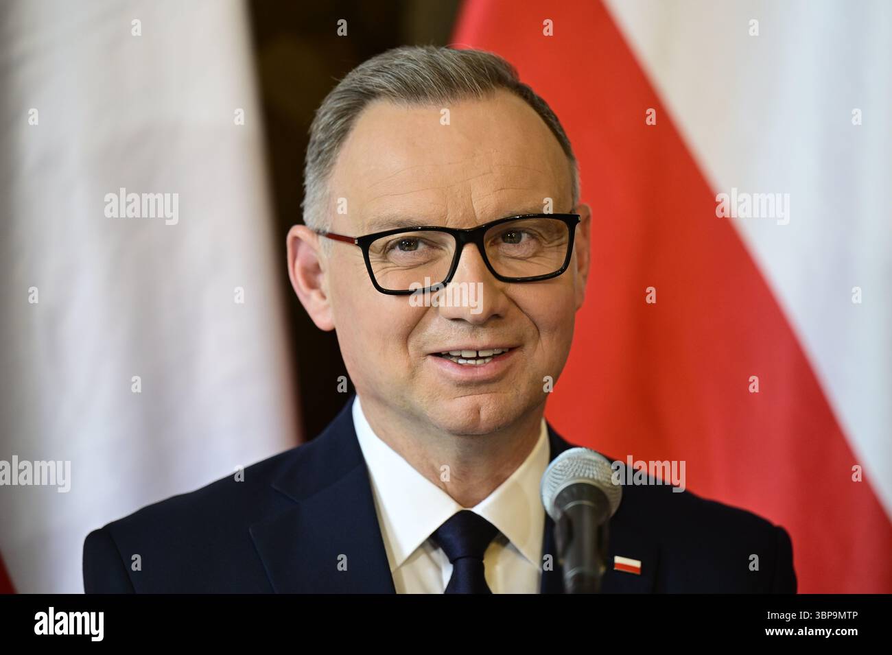 Prag, Tschechische Republik. Juli 2025. Der tschechische Präsident Petr Pavel empfängt den scheidenden polnischen Präsidenten Andrzej Duda (im Bild) am 7. Juli 2025 in der Prager Burg, Tschechien. Quelle: Roman Vondrous/CTK Photo/Alamy Live News Stockfoto