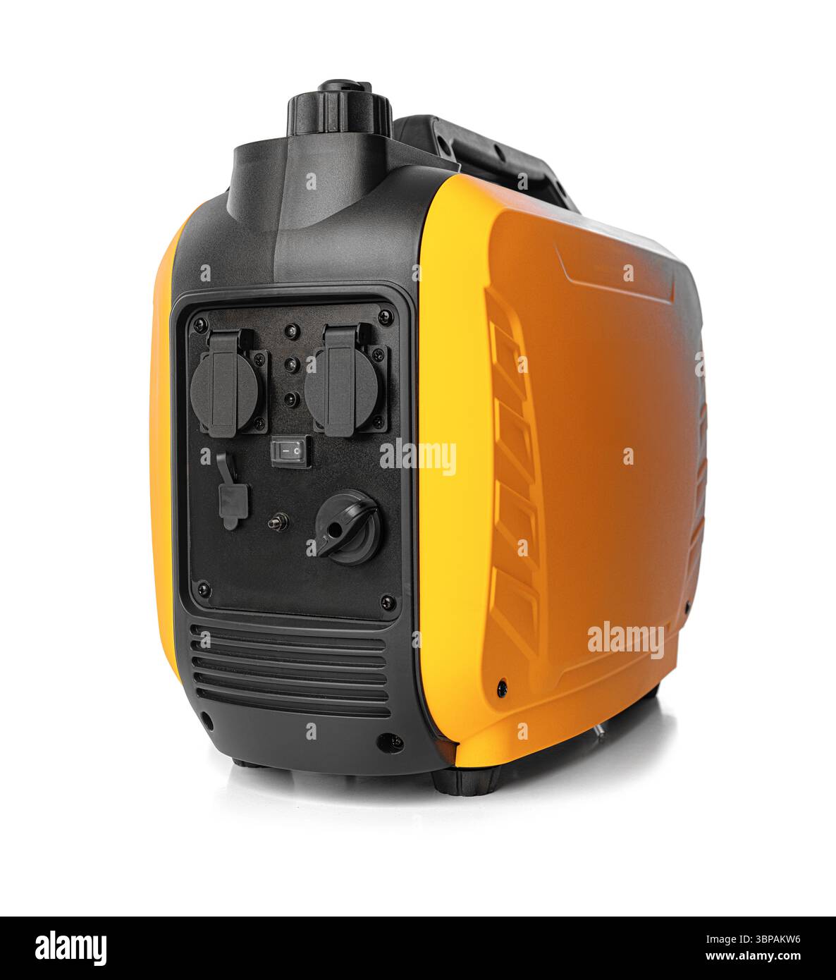Tragbarer gelber Stromgenerator, isoliert auf weißem Hintergrund Stockfoto