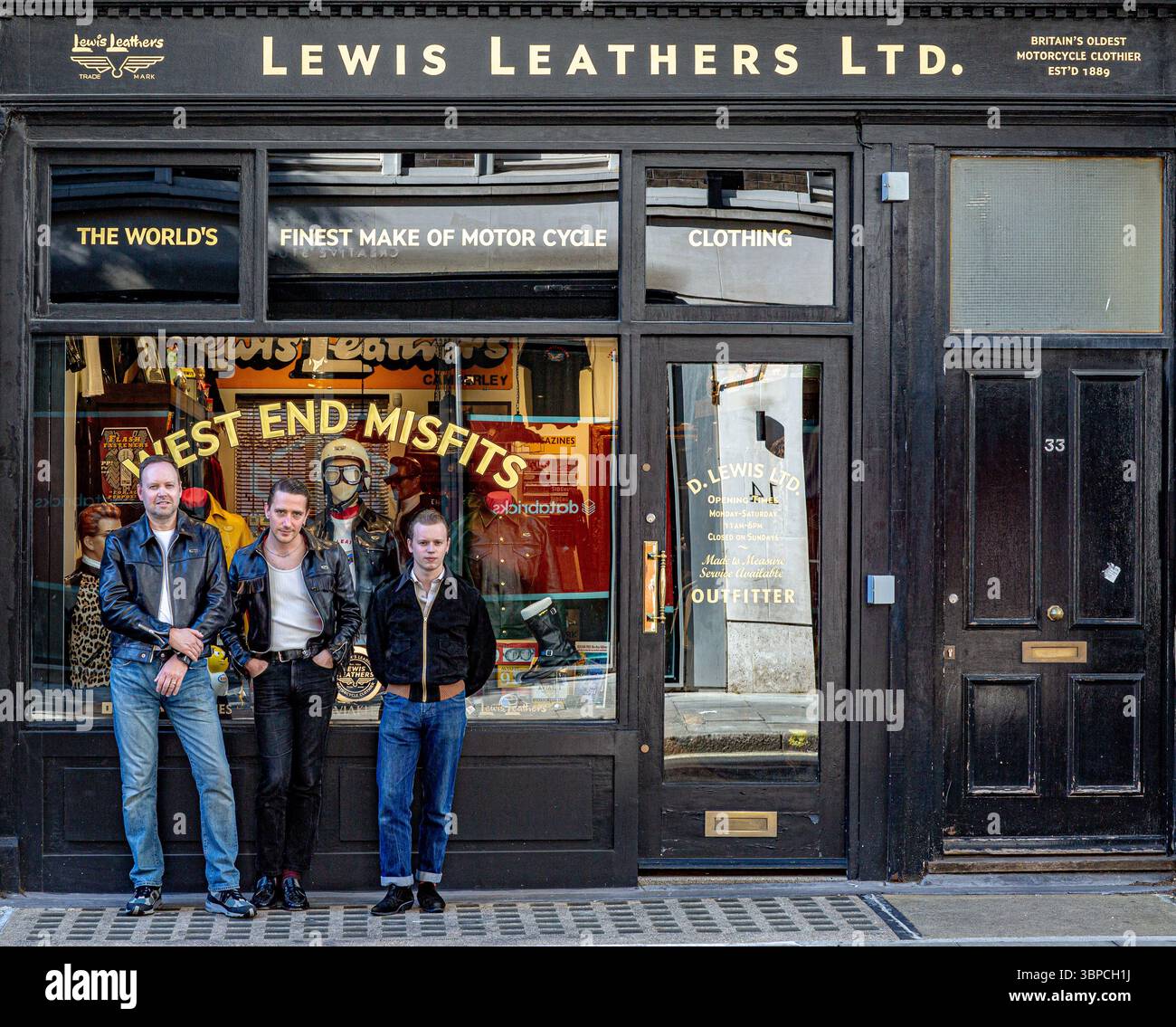 Lewis Leathers ist Großbritanniens ältestes Motorradbekleidungsunternehmen, das 1892 gegründet wurde Stockfoto