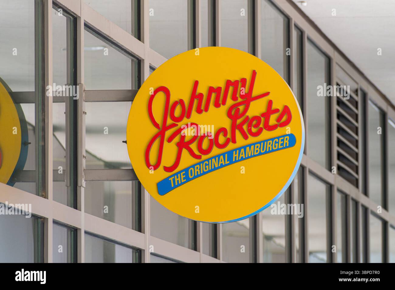Salt Lake City, Utah – 5. Juli 2025: Im City Creek Center in der Innenstadt von Salt Lake City wird ein Restaurant-Schild der Johnny Rockets ausgestellt. Stockfoto