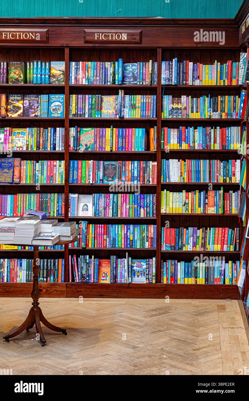 Die fiktive Sektion bei Daunt Books Marylebone, London, Großbritannien Stockfoto