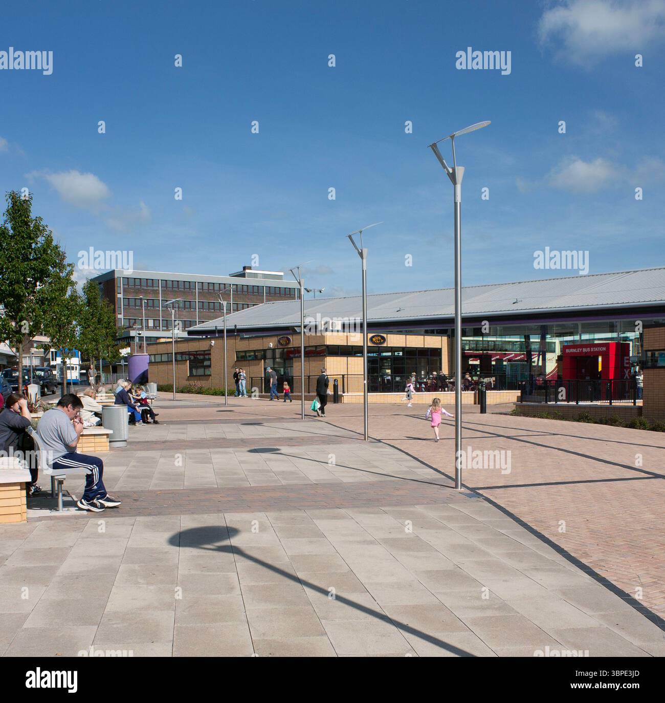 Burnley Bus Station wurde 2003 neu gebaut und eröffnet, Lancashire im Nordwesten Englands, Großbritannien Stockfoto