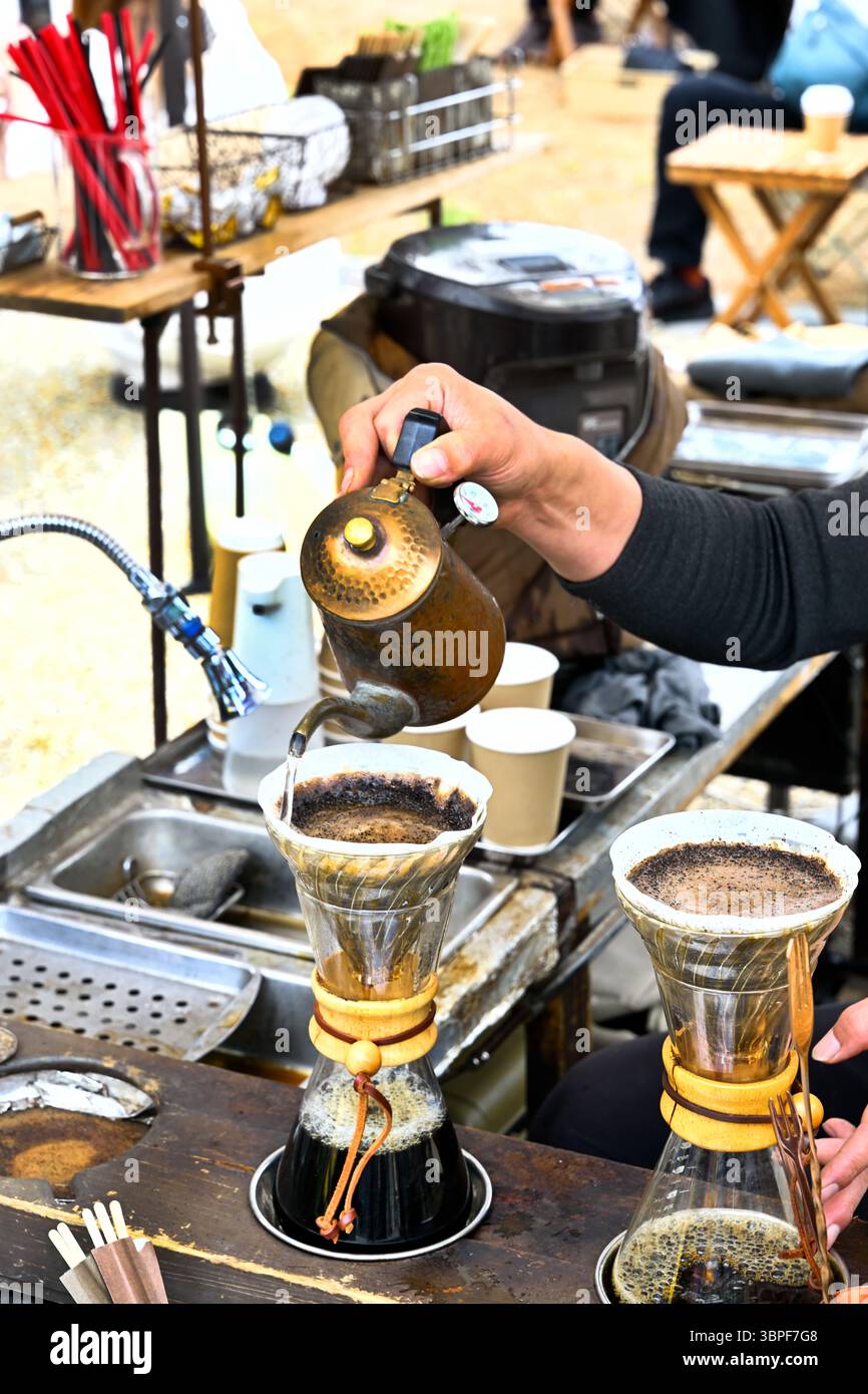 Kaffee zubereiten Kyoto Japan Stockfoto